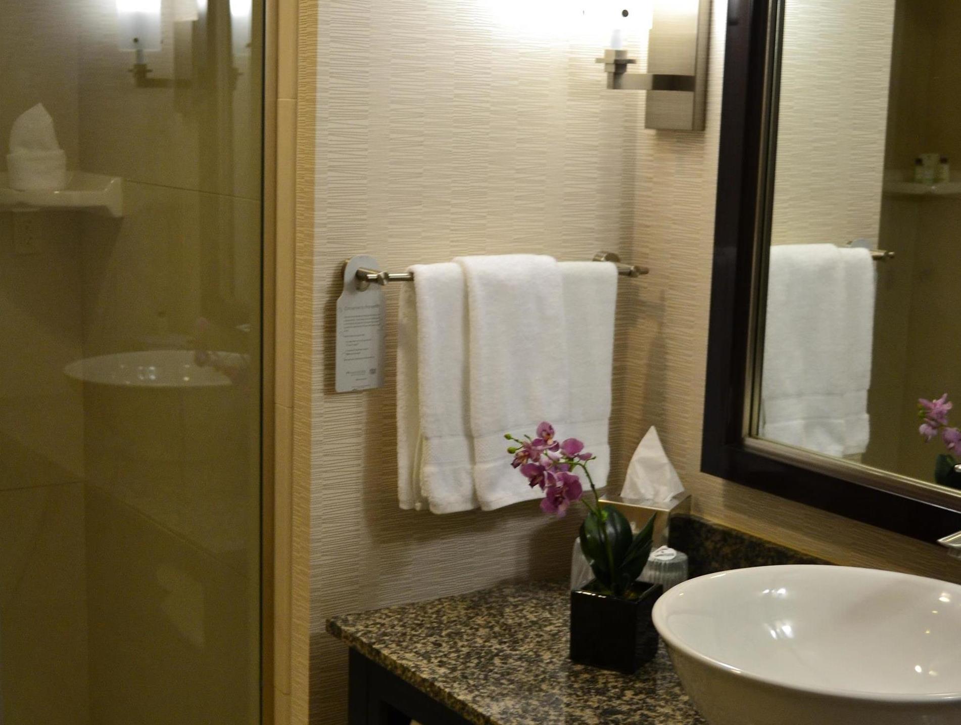 Embassy Suites by Hilton Palmdale 写真