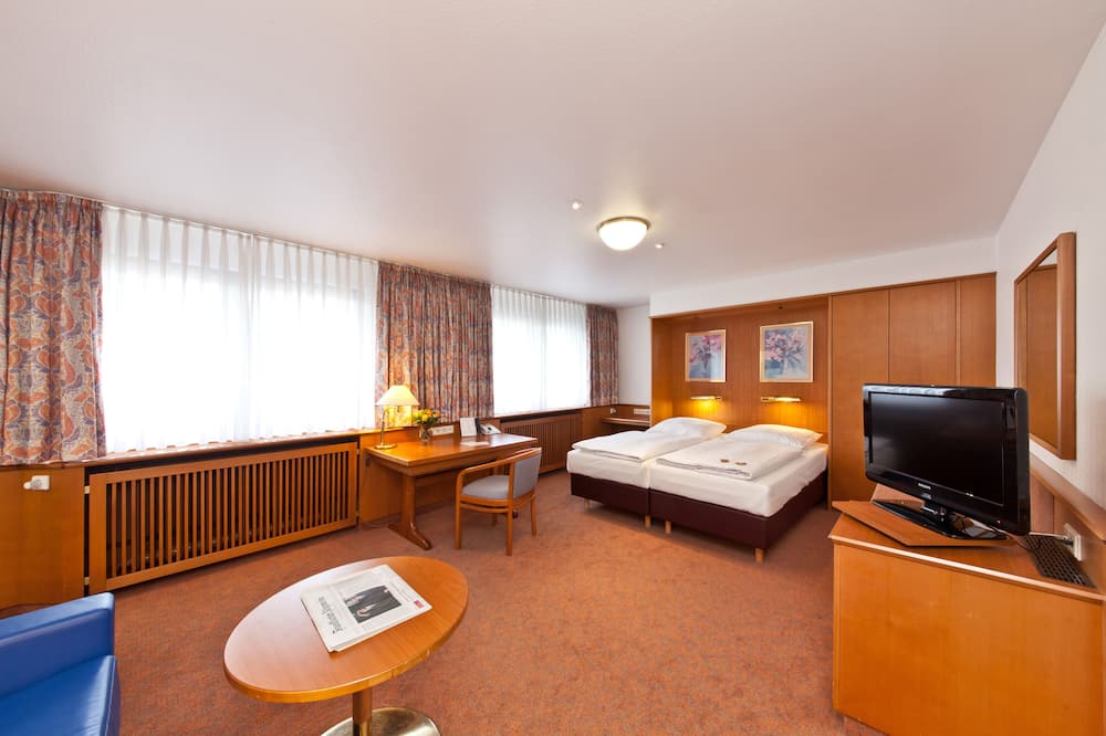 ホテル ブールバード 写真