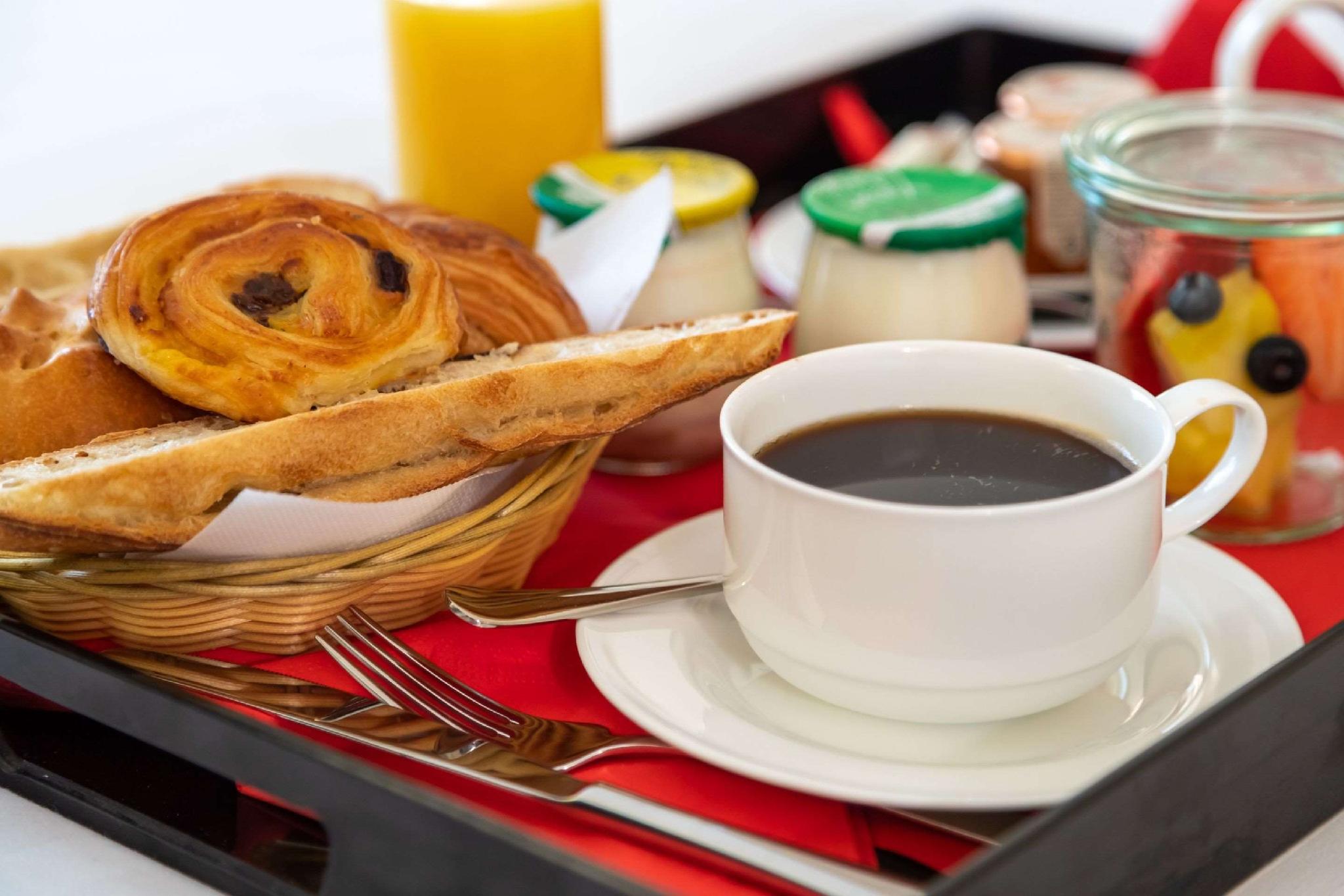 ホテル エタジュニ オペラ 写真