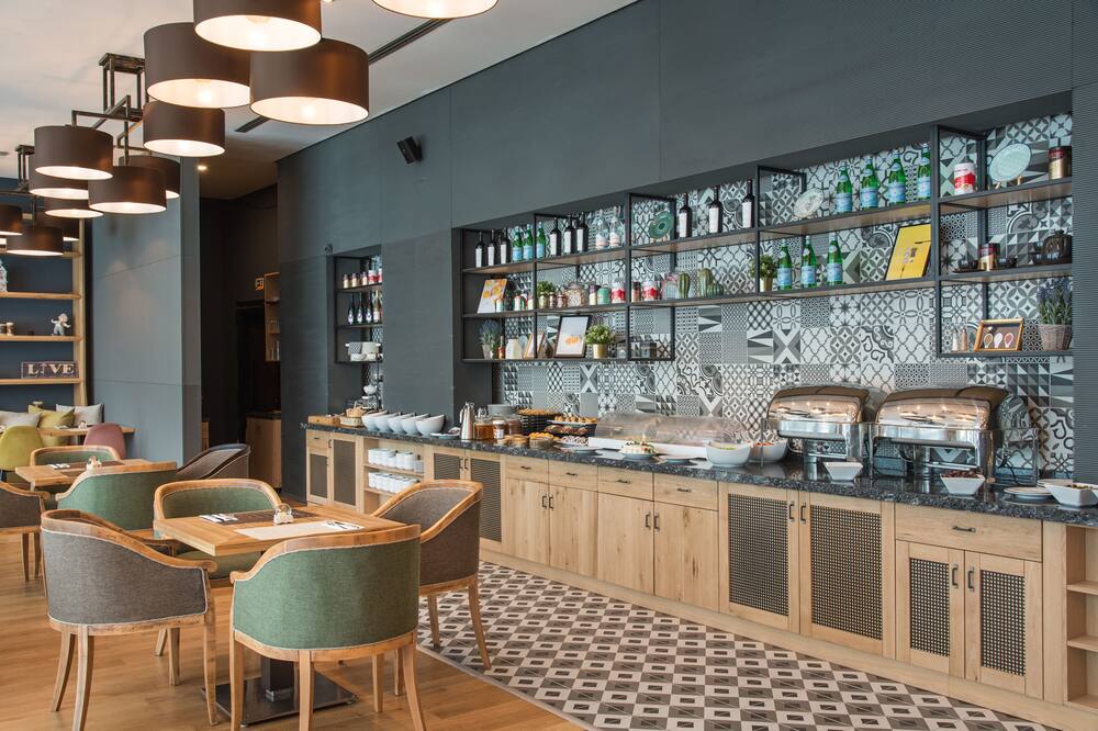 ホテル エキスポ ソフィア 写真