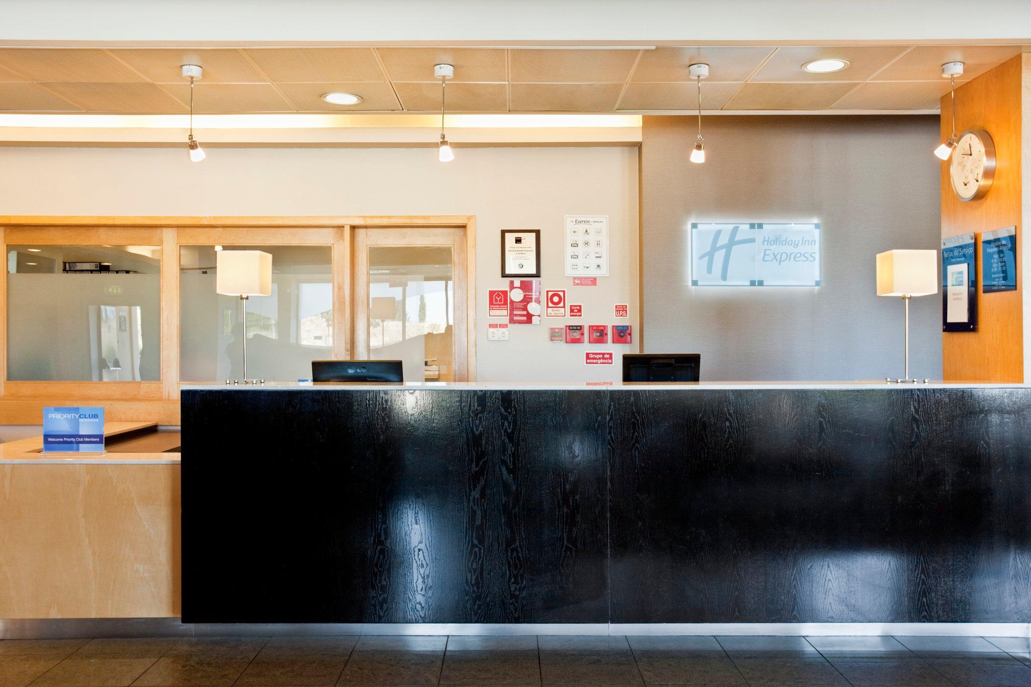 Holiday Inn Express Lisbon-Oeiras By IHG 写真