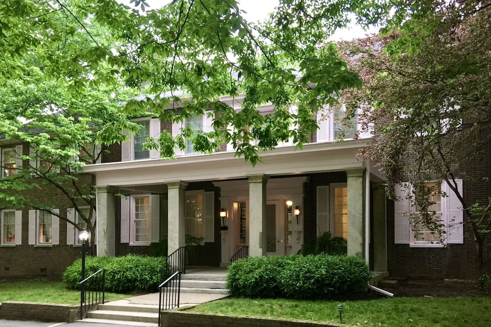 チャード オークス イン 写真