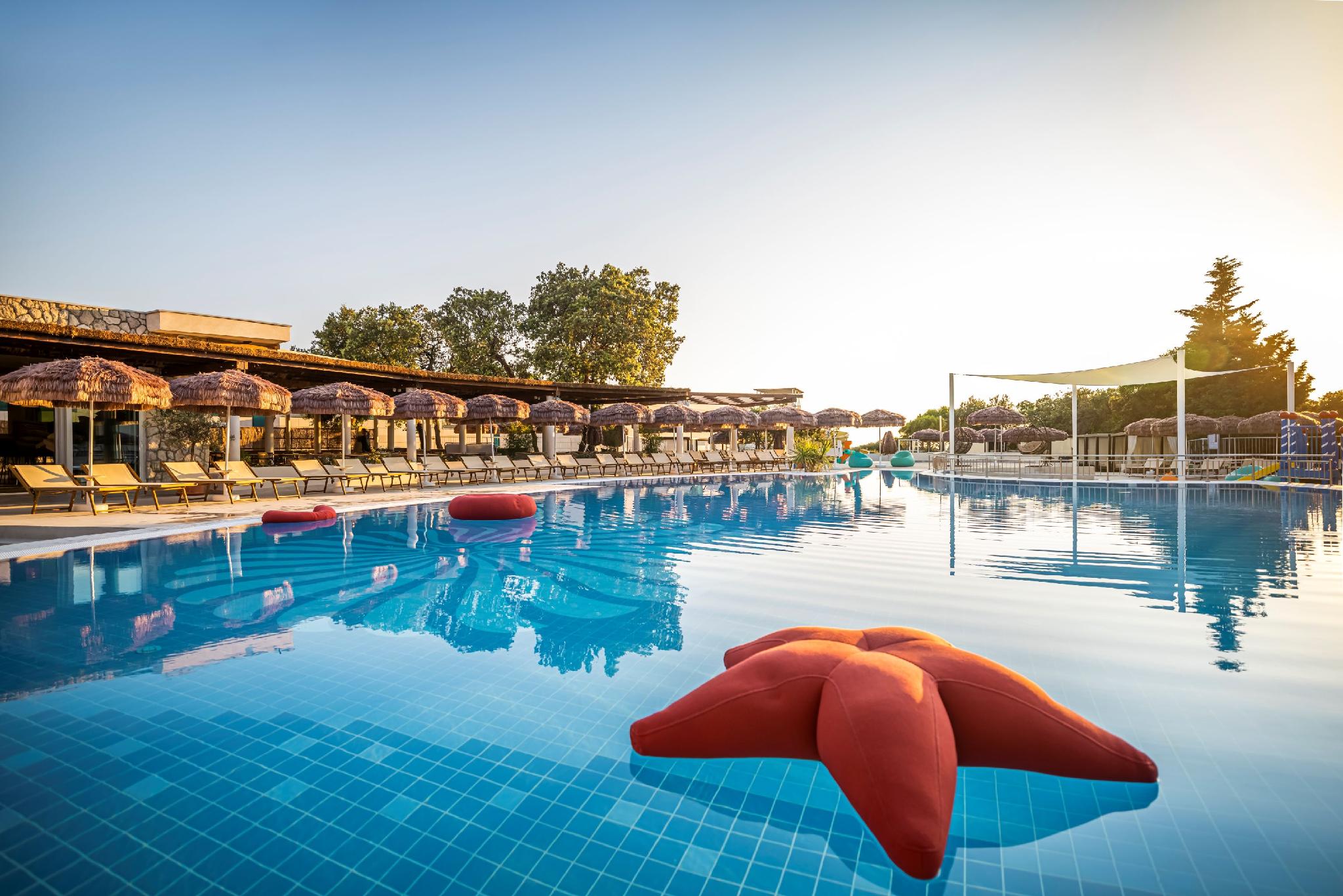 Valamar Tirena Hotel 写真