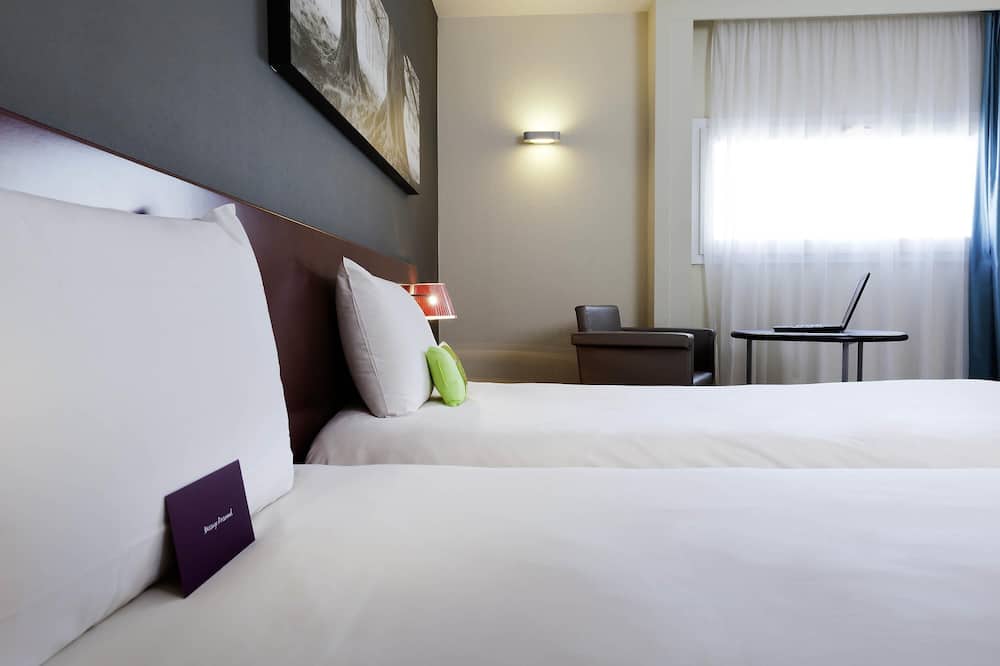 ホテル メルキュール レンヌ サントル ガレ 写真