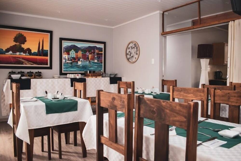 バルモラル ロッジ 写真