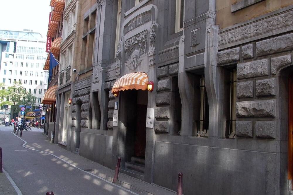 ロー ホテル 写真