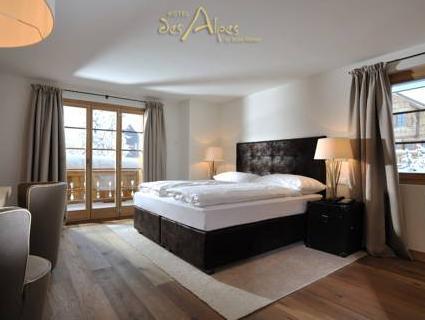 Hotel des Alpes by Bruno Kernen 写真
