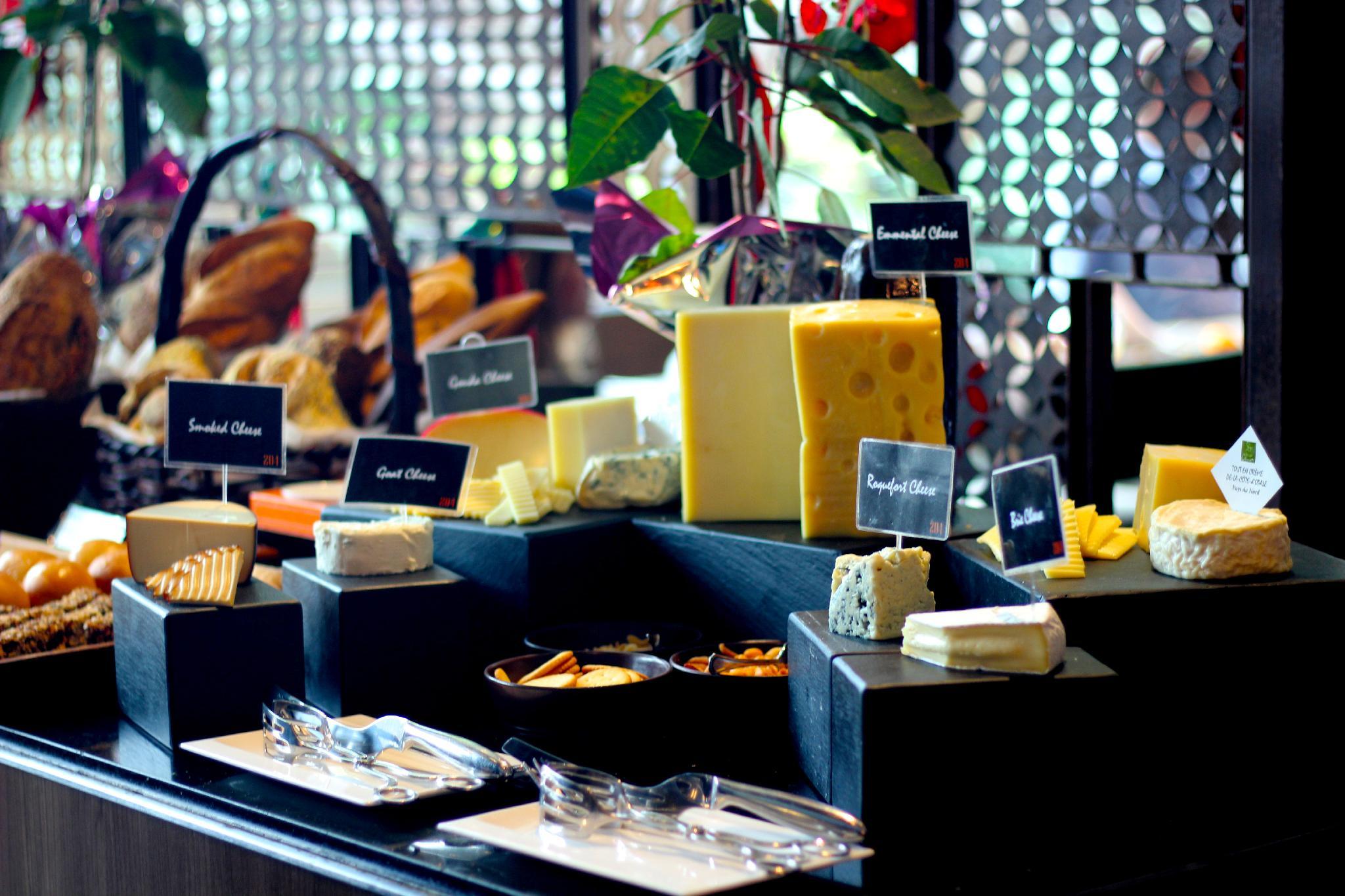 ジュビリー プレステージ ホテル ラチャダーピセーク 写真