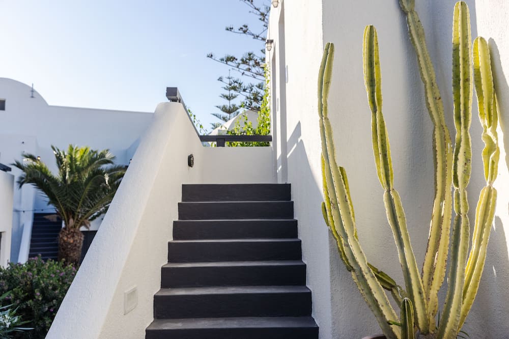 スコルピオス ビーチ サントリーニ 写真