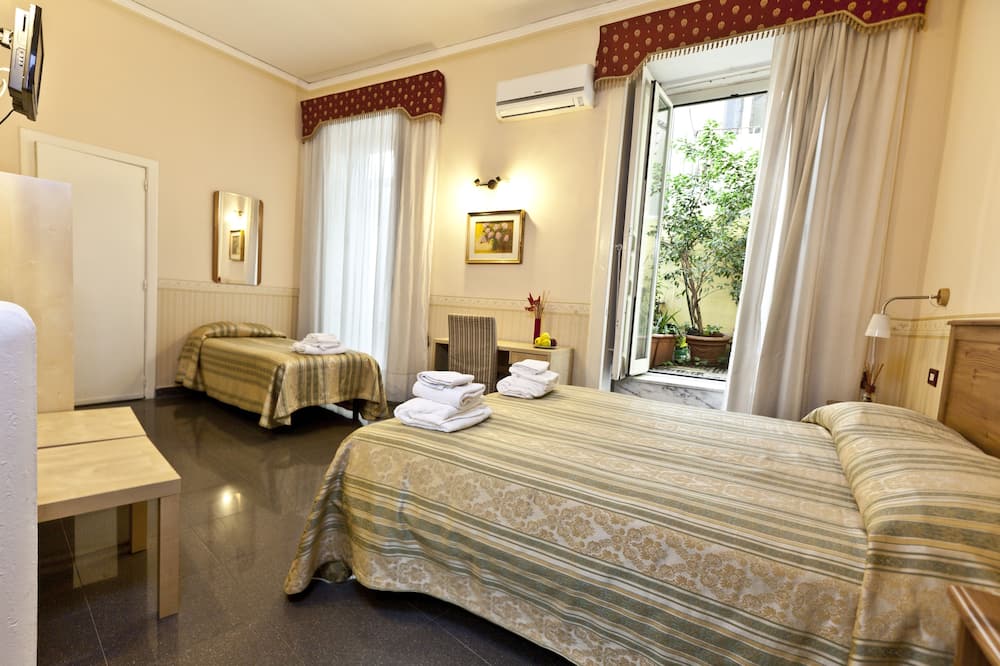 メディネイプルズ 写真