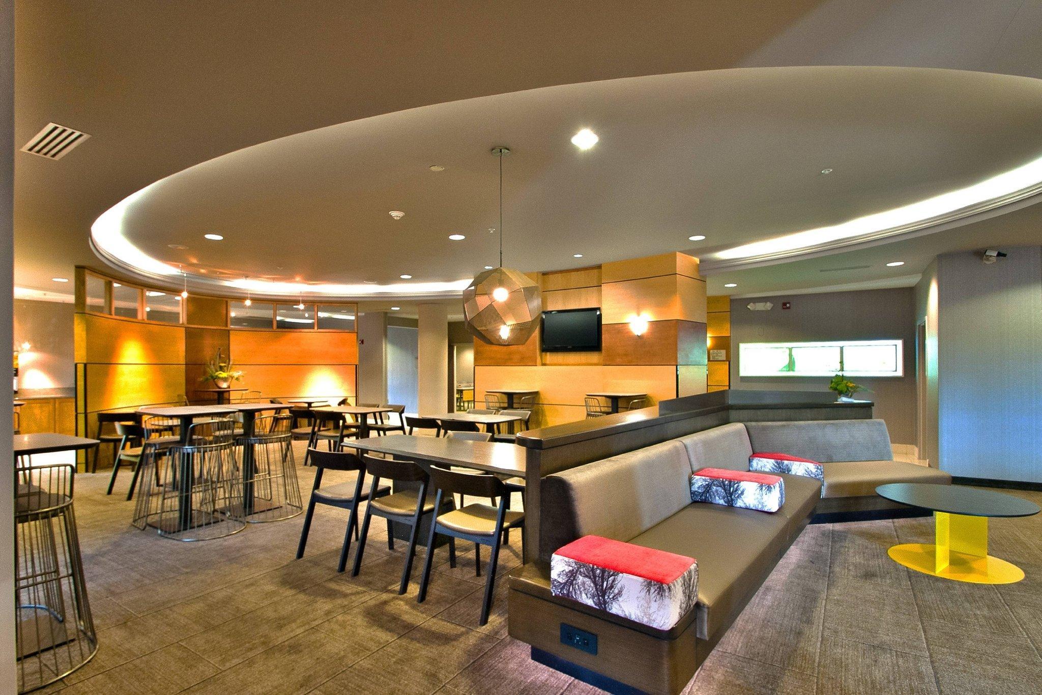 SpringHill Suites by Marriott Louisville Airport 写真