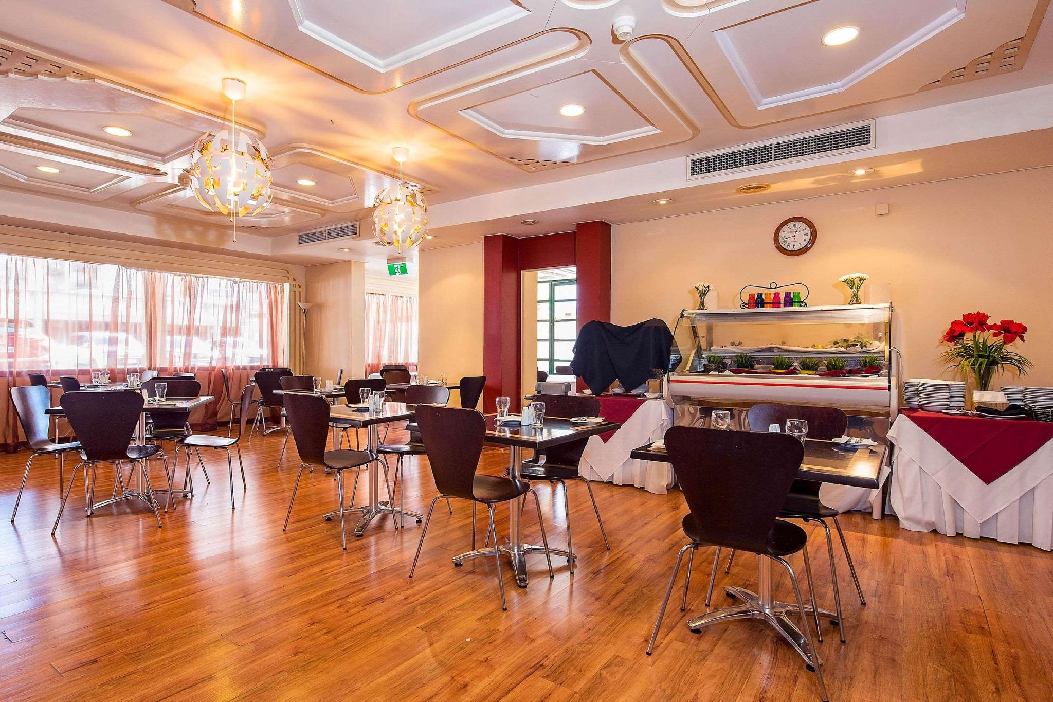 クオリティ ホテル アンバサダー パース 写真