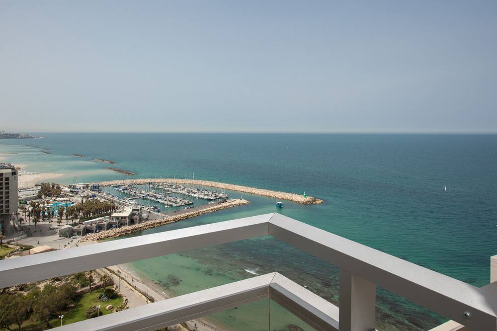 ザ ヴィスタ アット ヒルトン テルアビブ 写真