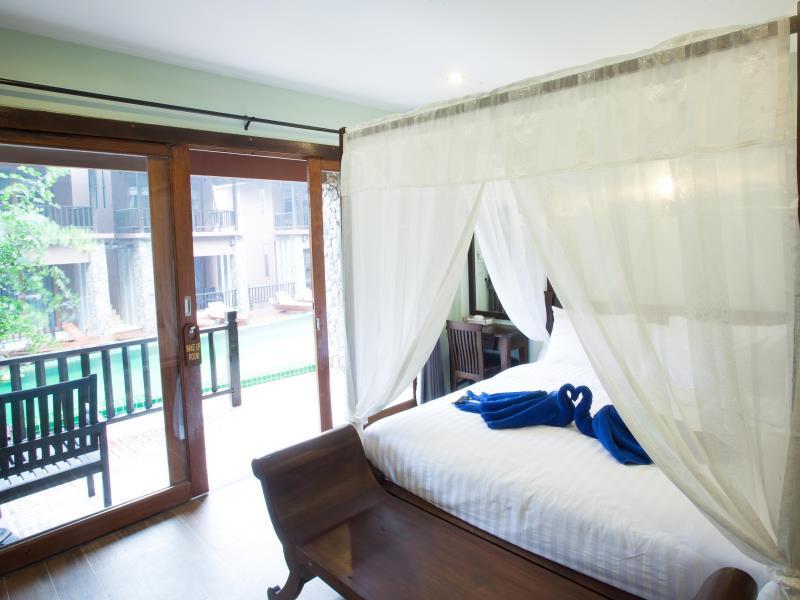 ビーチ クラブ コー タオ 写真