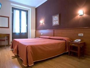 ホスタル ペルサル 写真