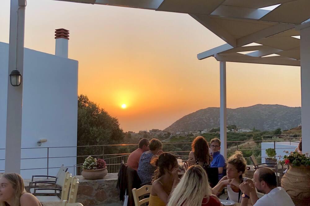 アクラダ モーツアナキス レジデンス 写真