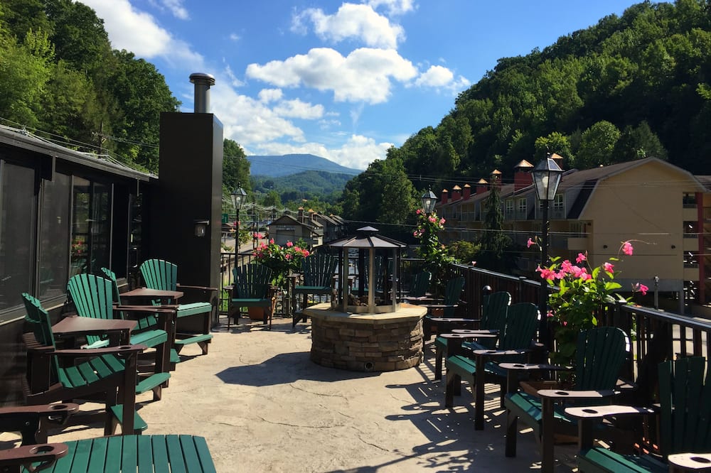 ベイモント バイ ウィンダム ガットリンバーグ オン ザ リバー 写真