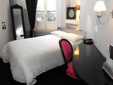 ホテル ドゥ フランス 写真