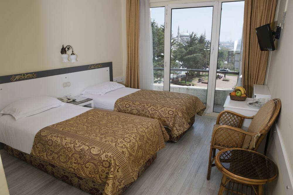 ハリ ホテル 写真