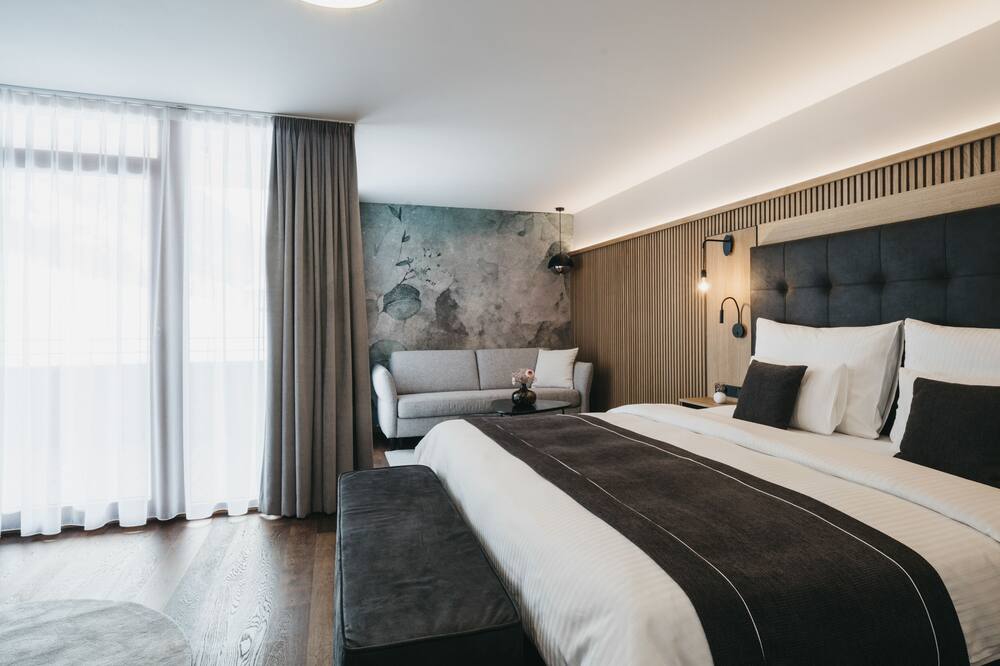 ザ クリスタル ヴァヤ ユニーク 写真