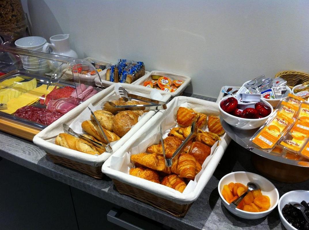 ホテル ブレディー 写真