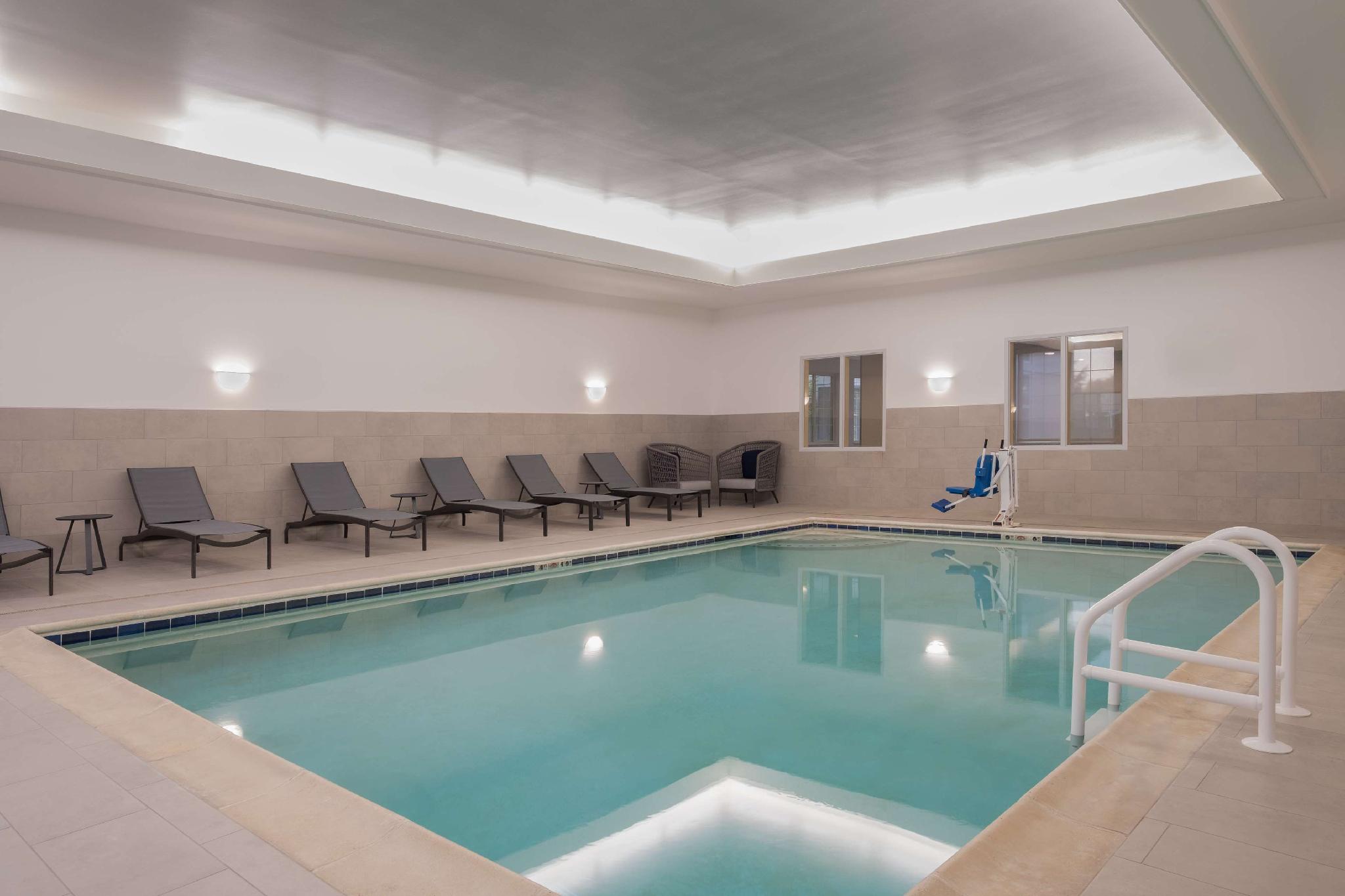 Homewood Suites by Hilton Medford 写真