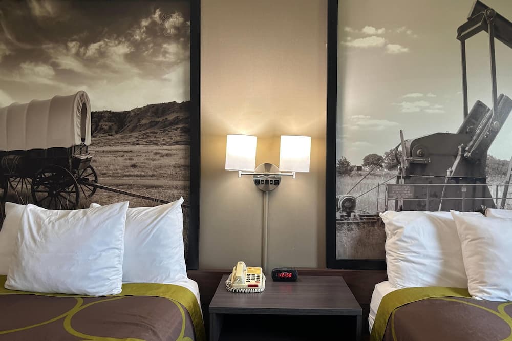 スーパー 8 バイ ウィンダム グレイビル 写真