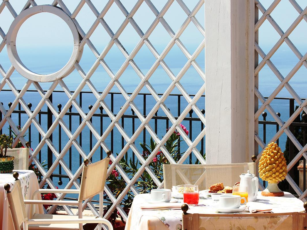 ホテル イザベッラ 写真