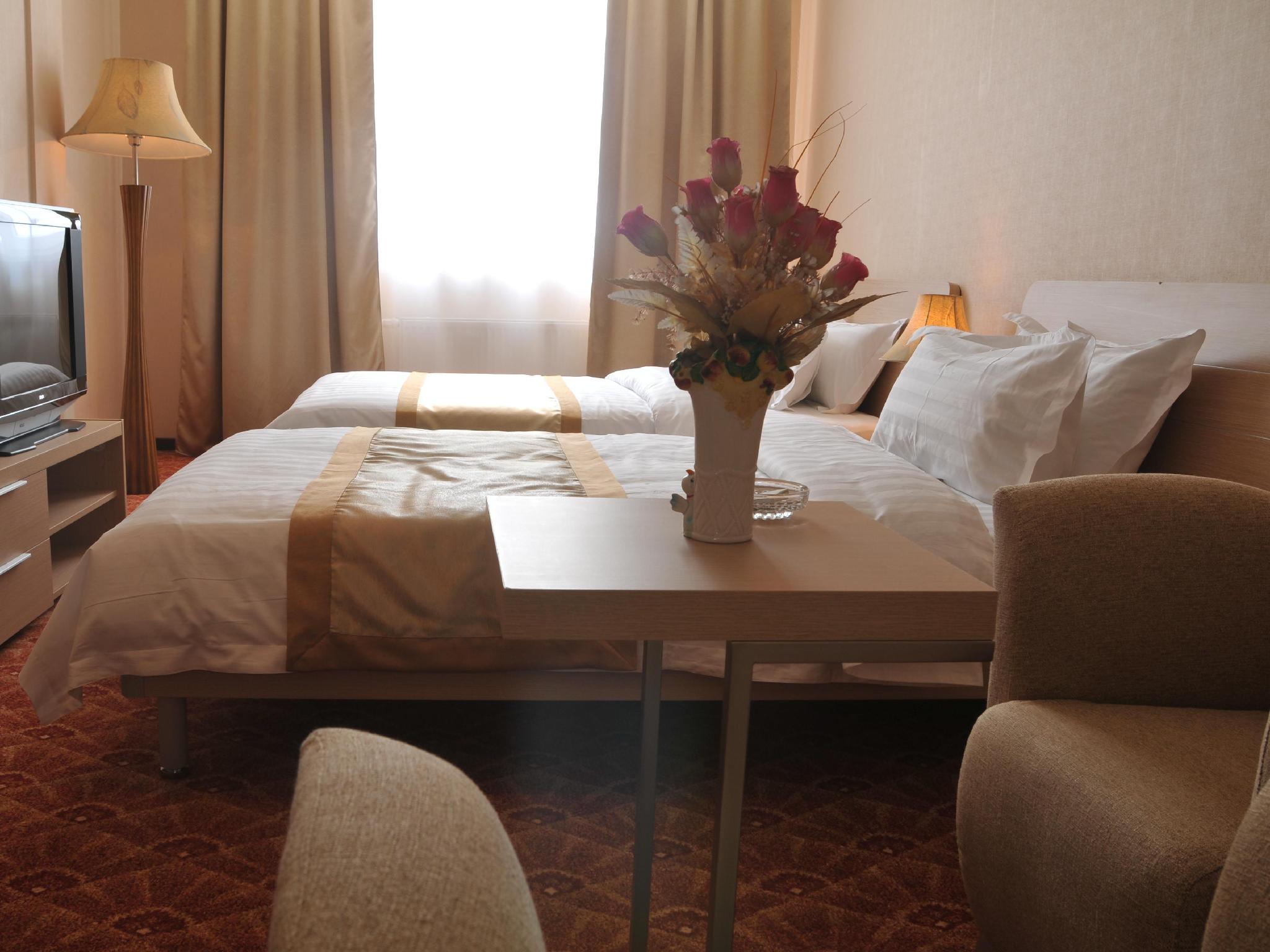 スプリングス ホテル 写真