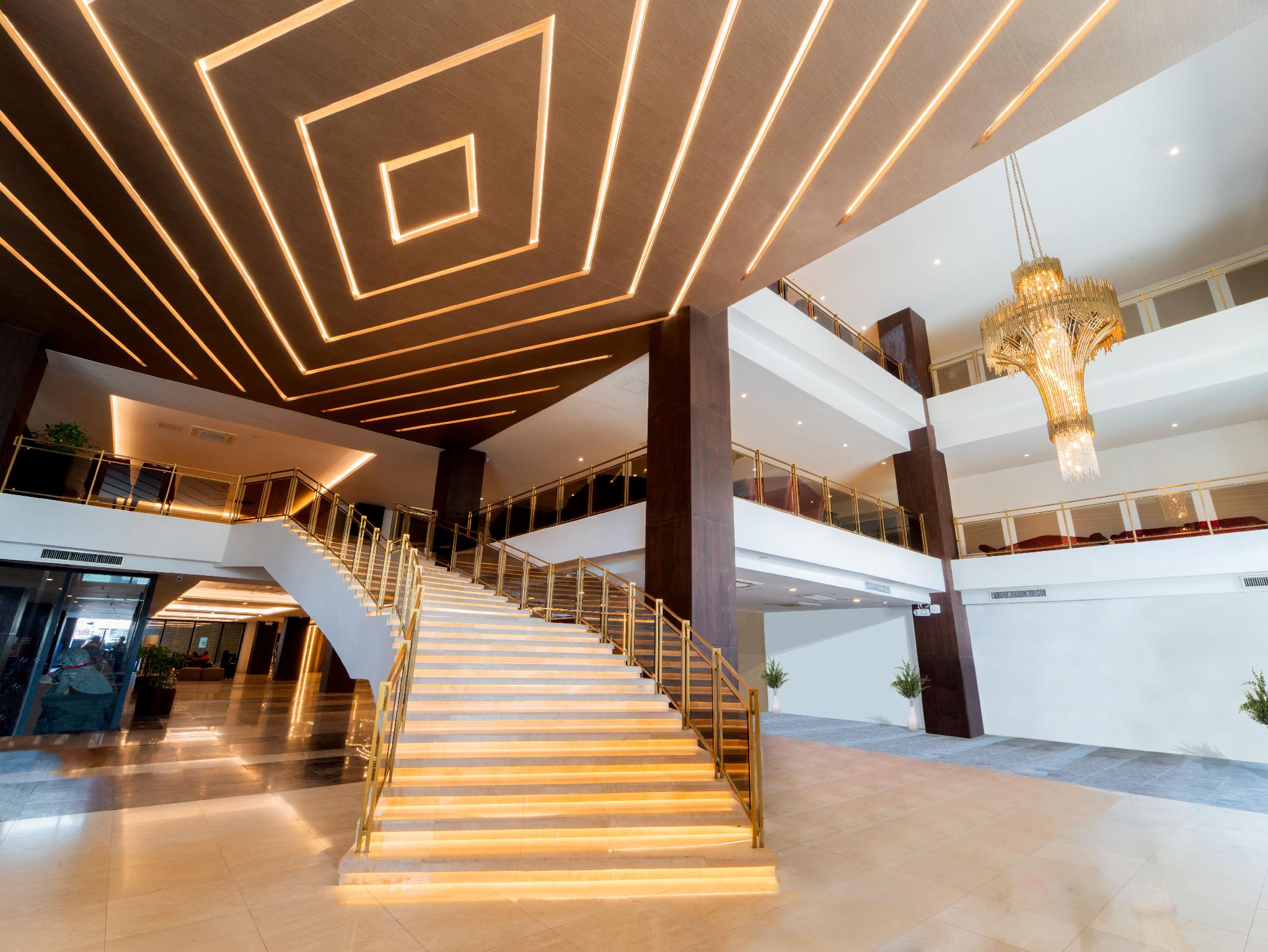 メトロセンター ホテル & コンベンション センター 写真