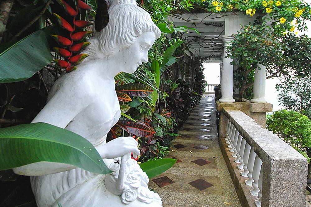 ヴィラ イバラ タガイタイ 写真