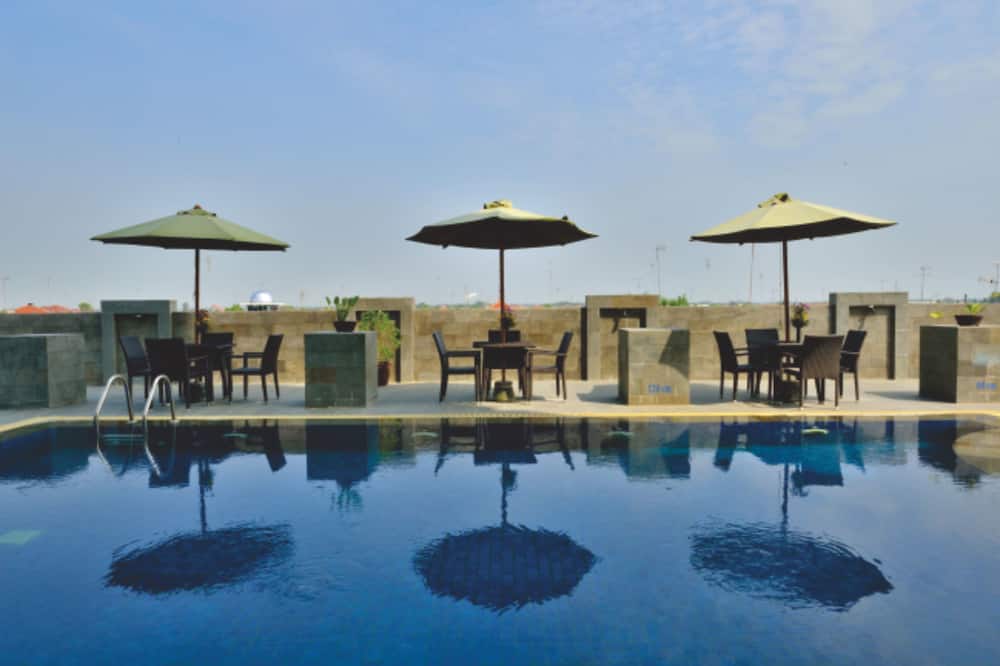 ホテル ダファムペカロンガン 写真