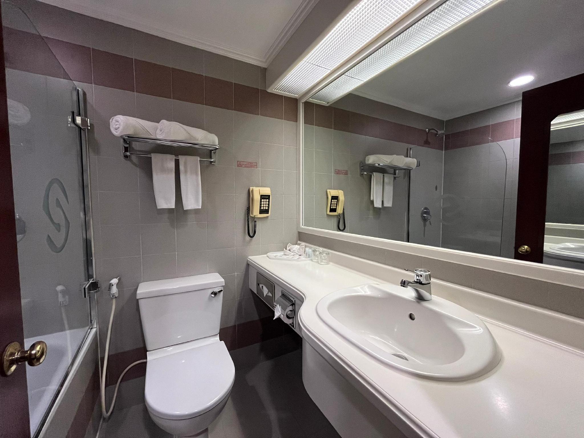 ホテル シャングリラ 写真