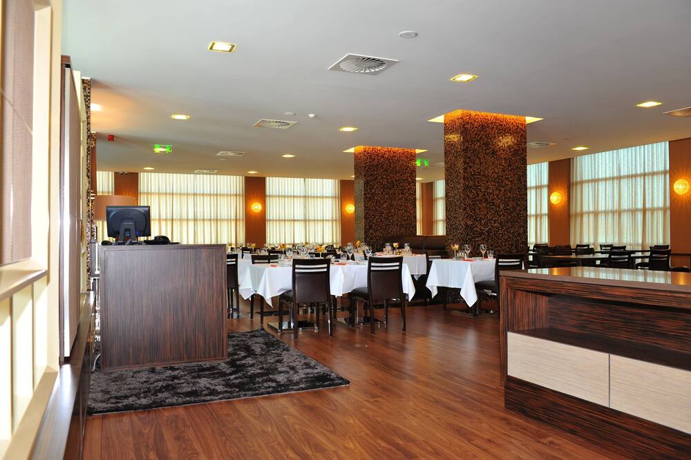 アシス ポルト ビジネス アンド スパ ホテル 写真