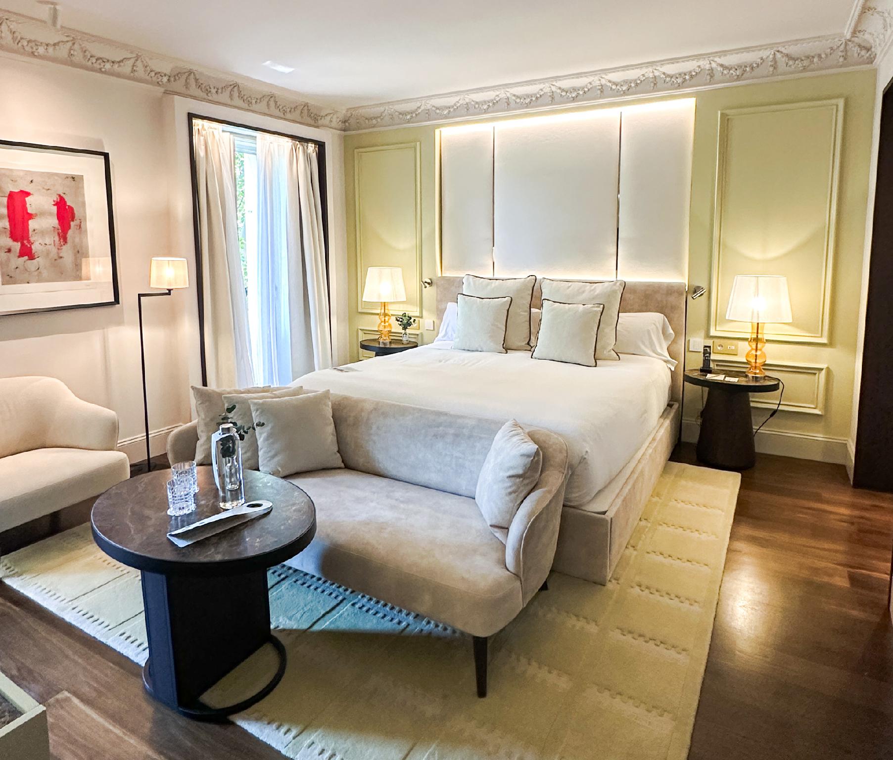 オスペス プエルタ デ アルカラ 写真