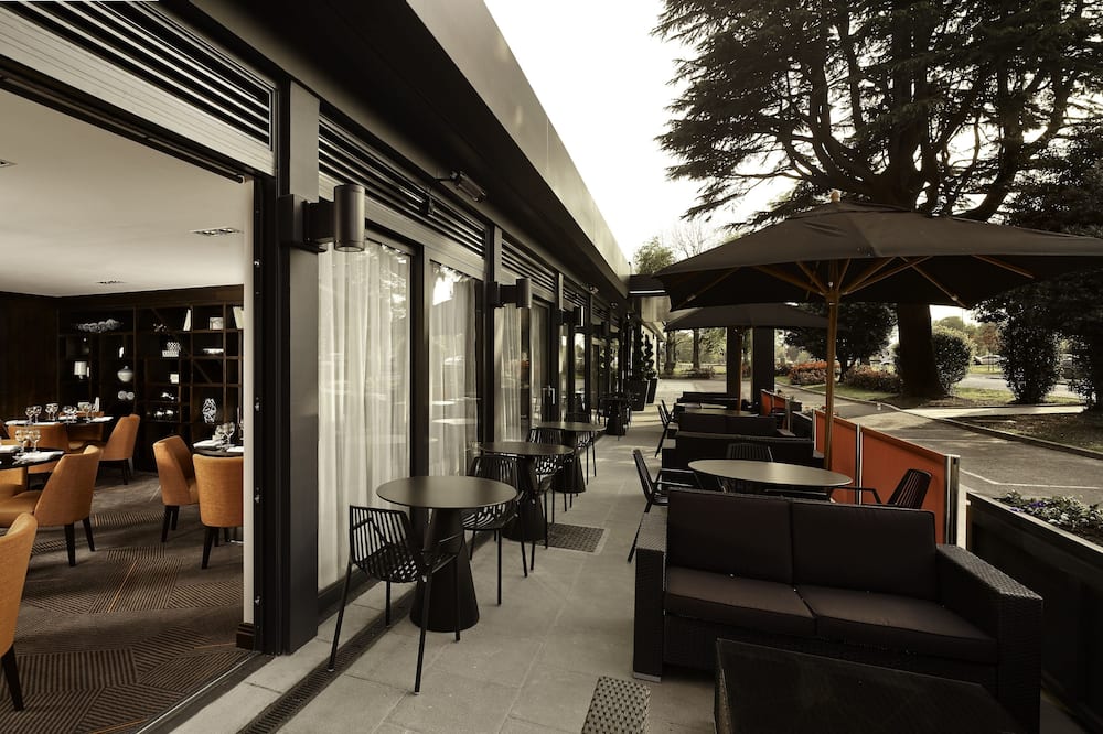 ダブルツリー バイ ヒルトン ロンドン イーリング 写真