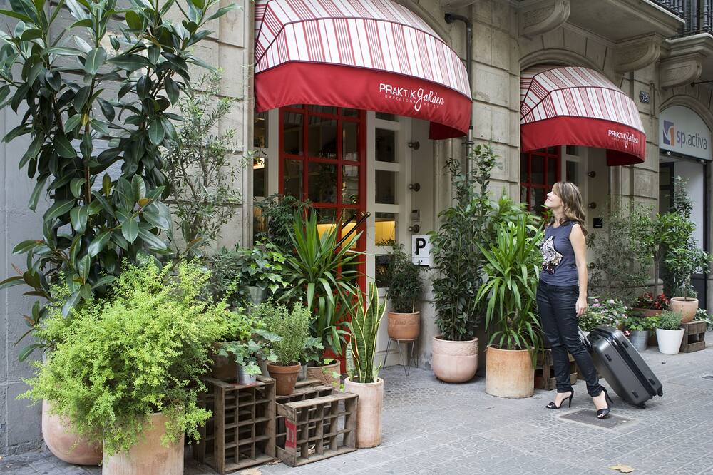 ホテル プラクティーク ガーデン 写真