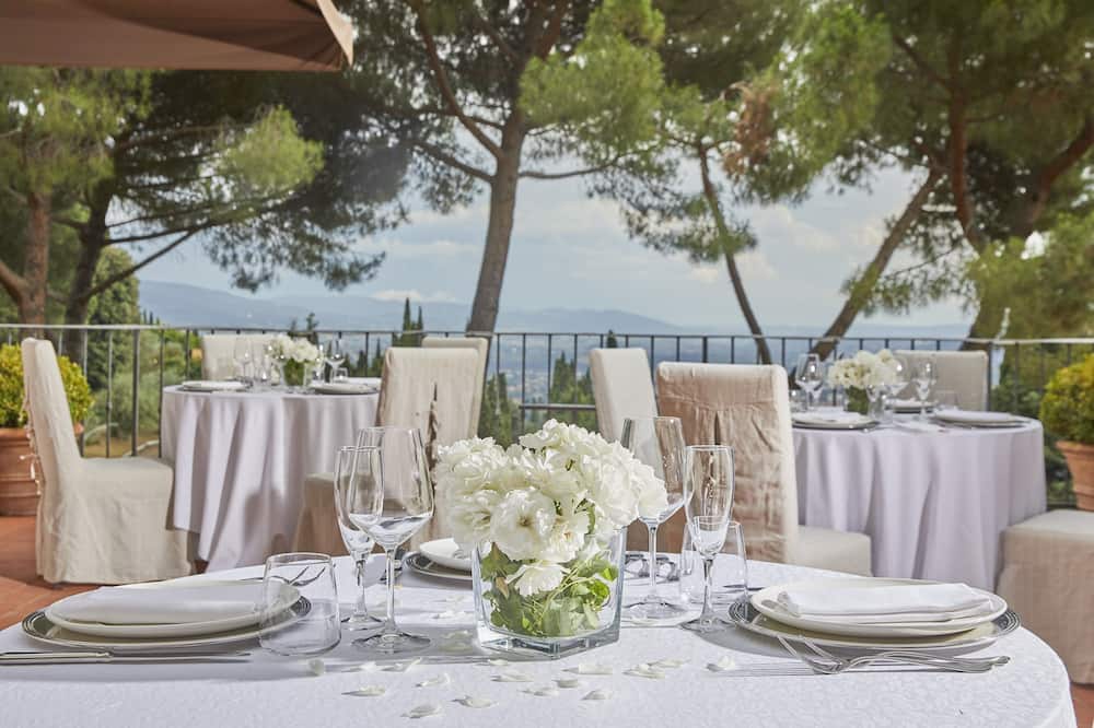 ホテル ヴィラ フィエソーレ 写真