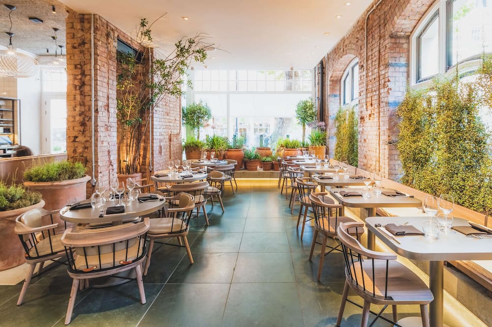 ラディソン ブル ホテル ロンドン ブルームズベリー 写真