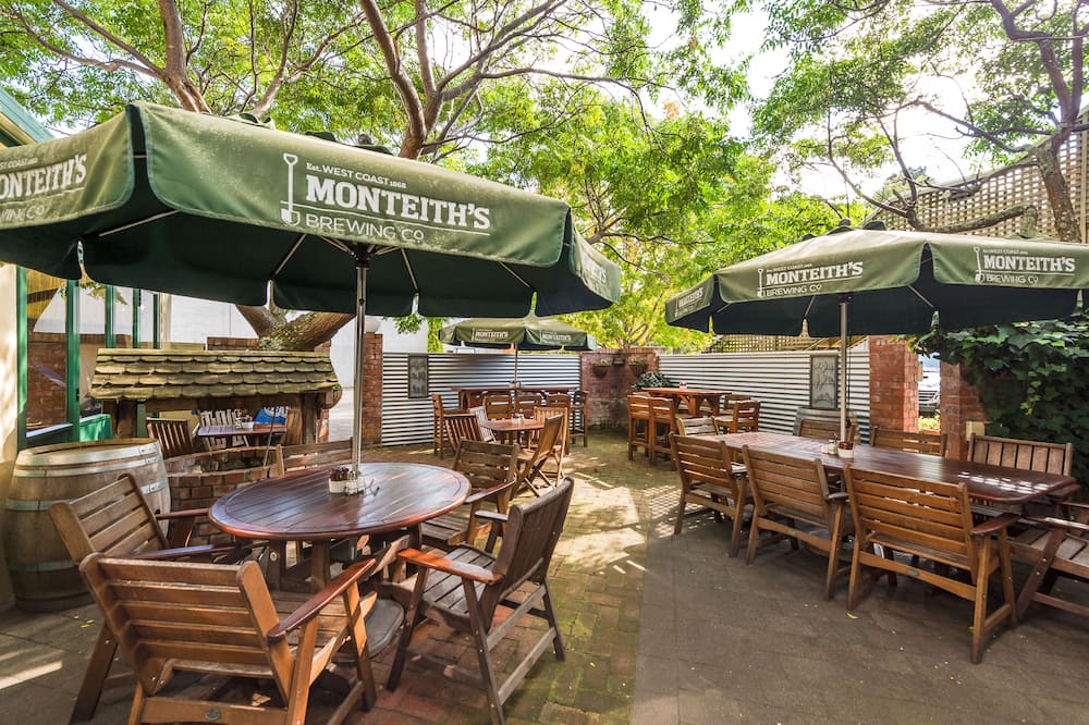 ザ ラトランド アームズ イン 写真