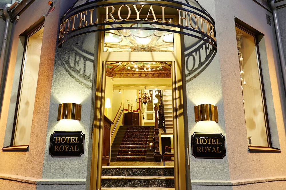 ホテル ロイヤル 写真