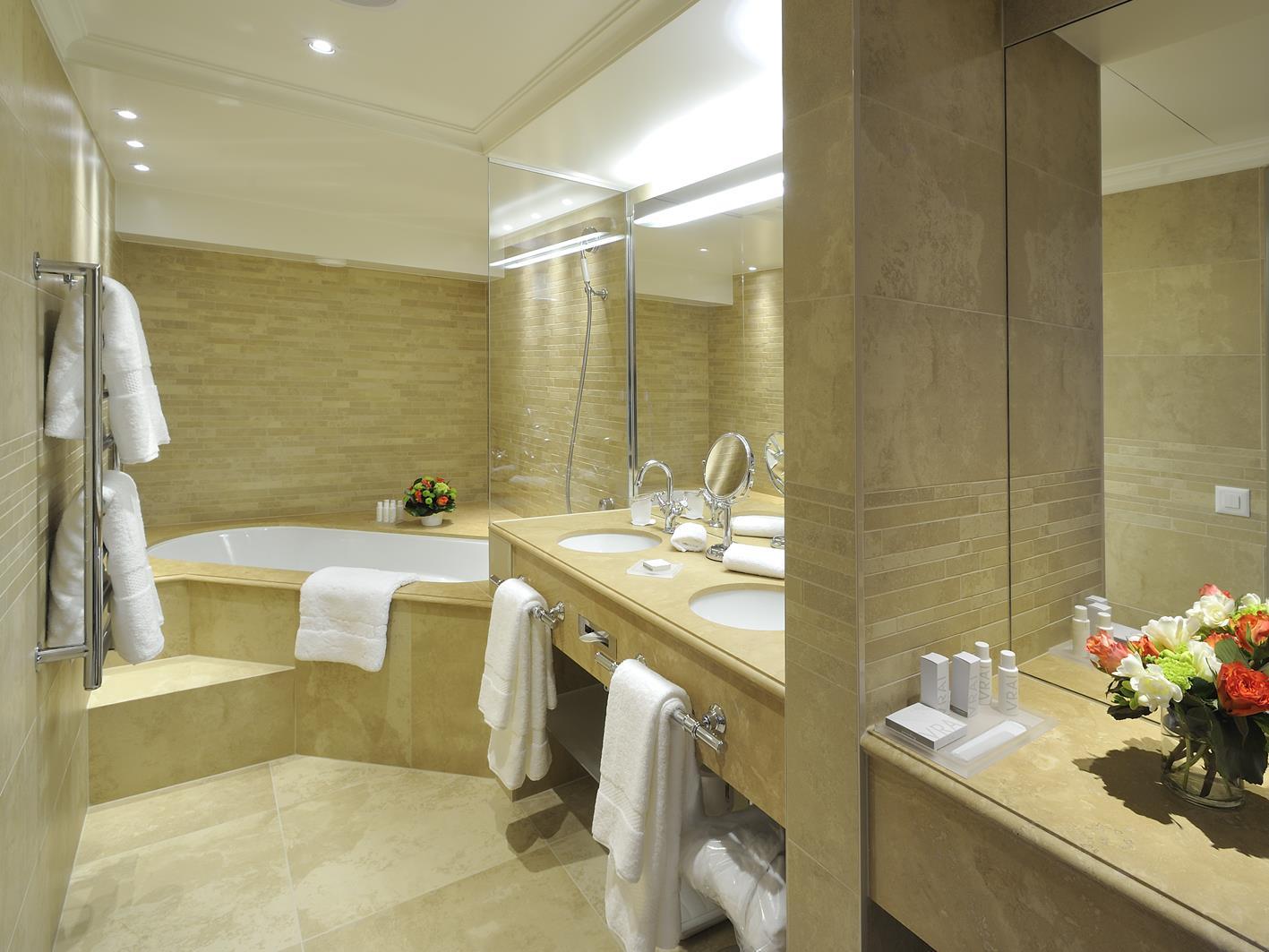 オテル ドゥ ラ シゴーニュ 写真