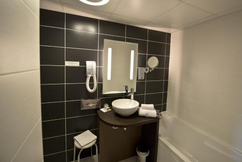 Logis Hôtel Victor Hugo & Spa 写真