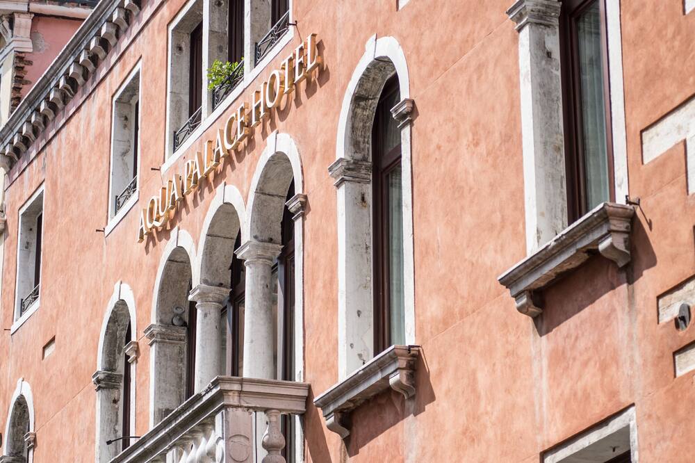 アクア パレス 写真