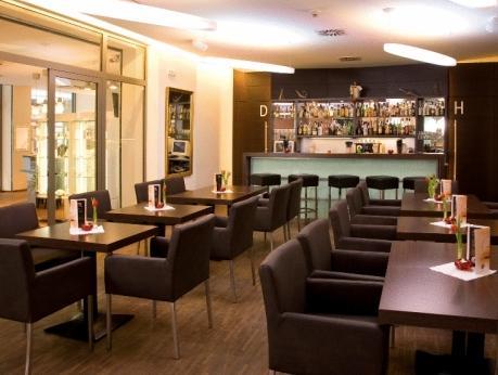 ホテル シュバルツァー ベア 写真