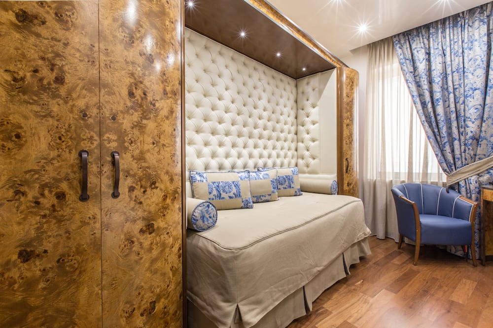 ホテル サンタ キアラ 写真