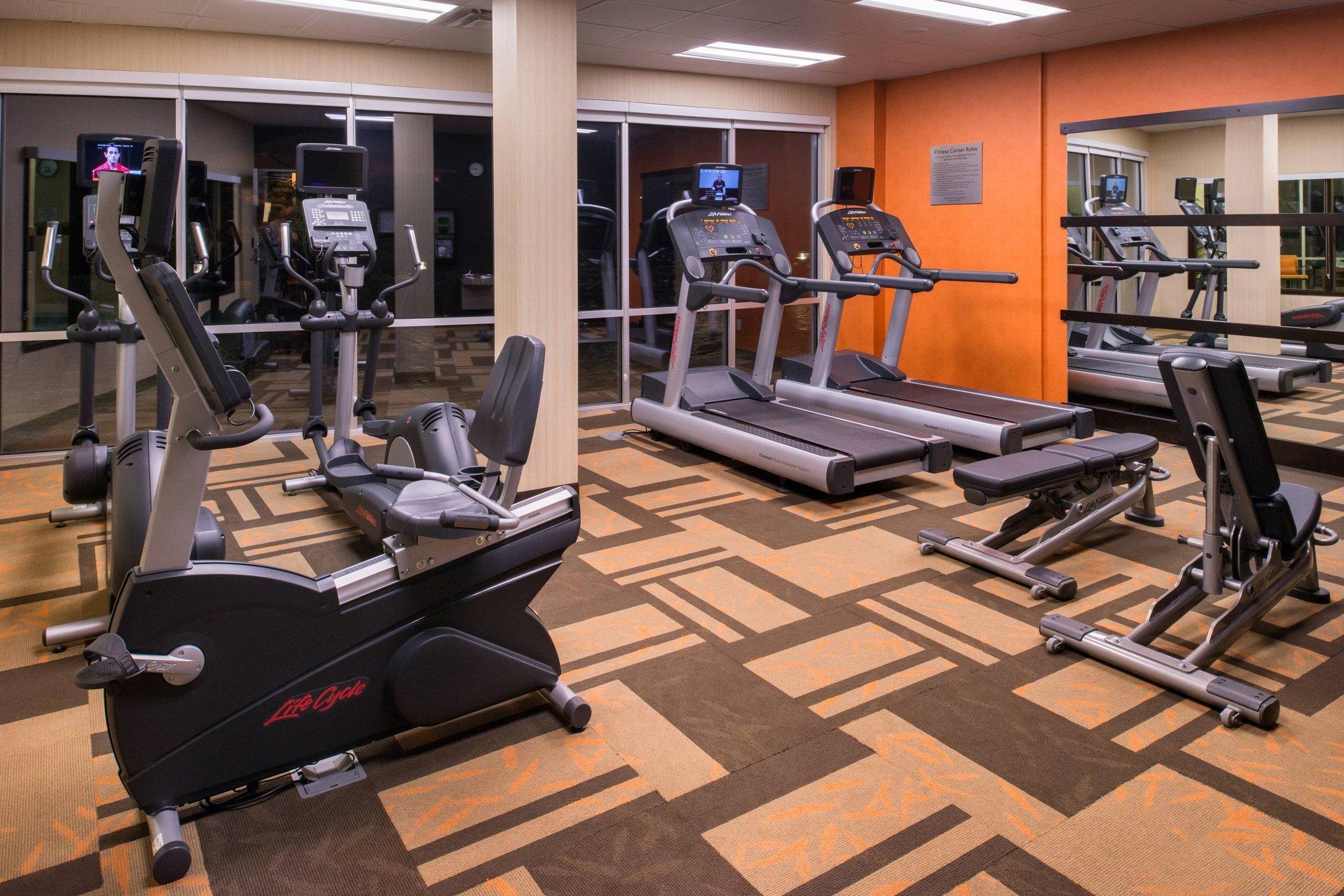 Courtyard by Marriott Hot Springs 写真