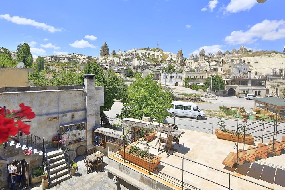 アレン ケイブ ホテル 写真