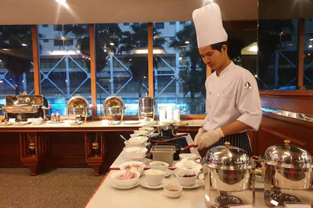 ナサ バンコク エアポート レール リンク 写真