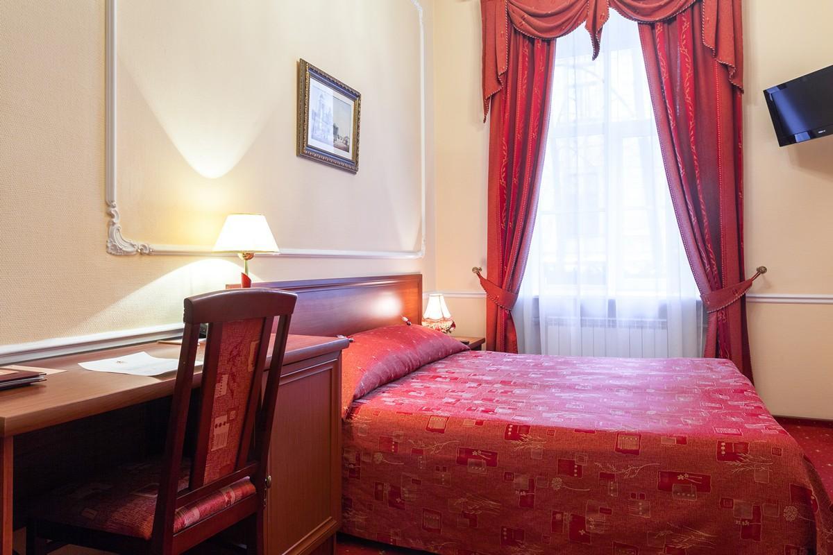 アート マホーヴァヤ 写真